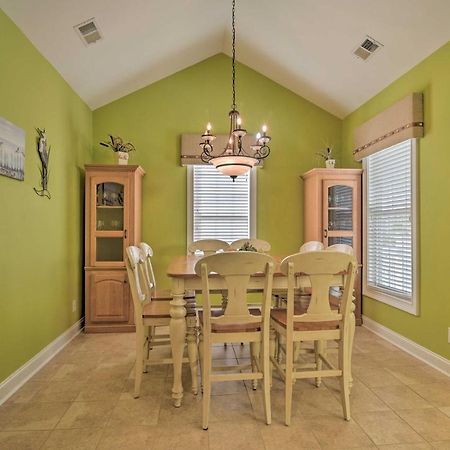 Charming Bermuda Bay Hideaway With Game Room! マートルビーチ エクステリア 写真