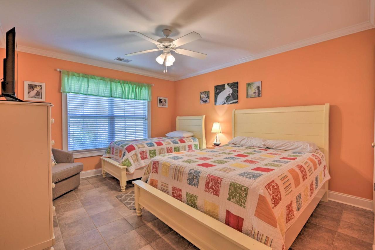 Charming Bermuda Bay Hideaway With Game Room! マートルビーチ エクステリア 写真