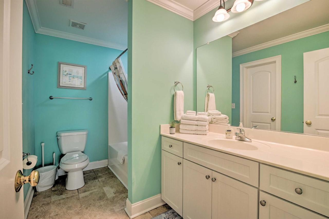Charming Bermuda Bay Hideaway With Game Room! マートルビーチ エクステリア 写真